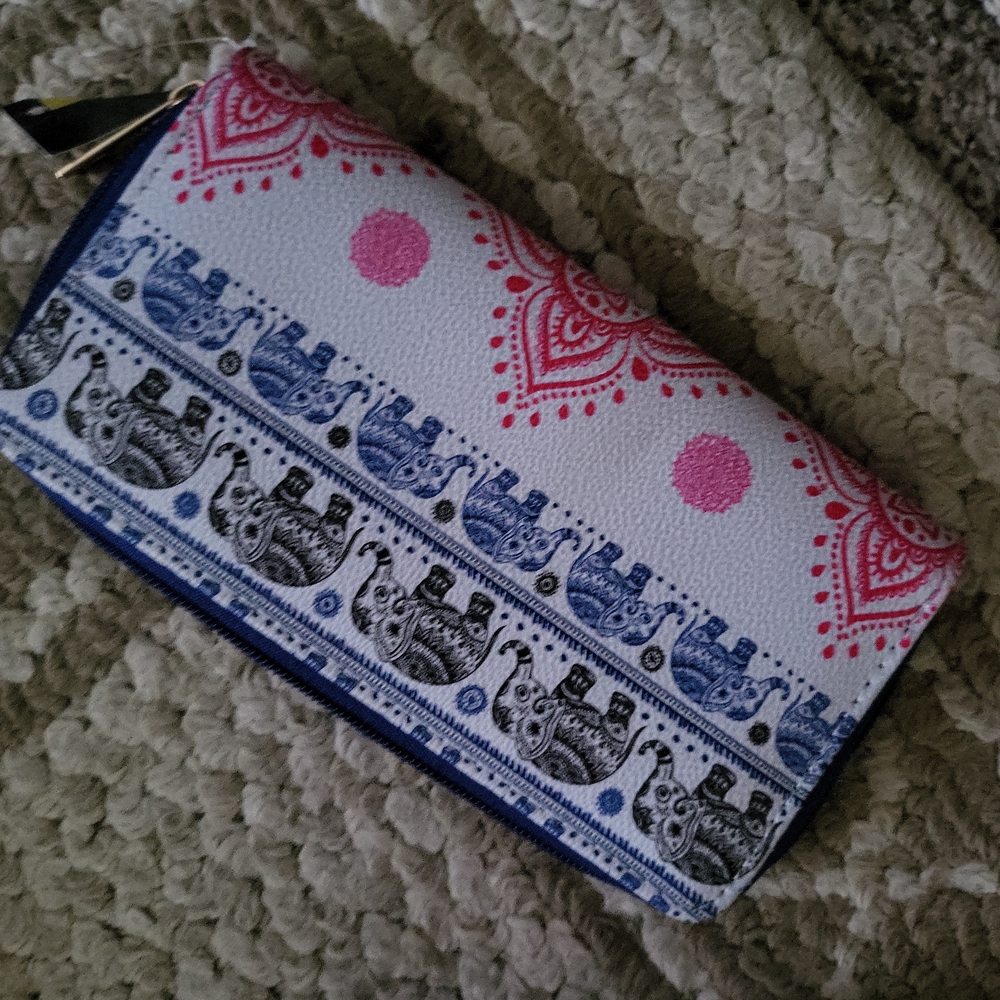 Brand new wallet with tags